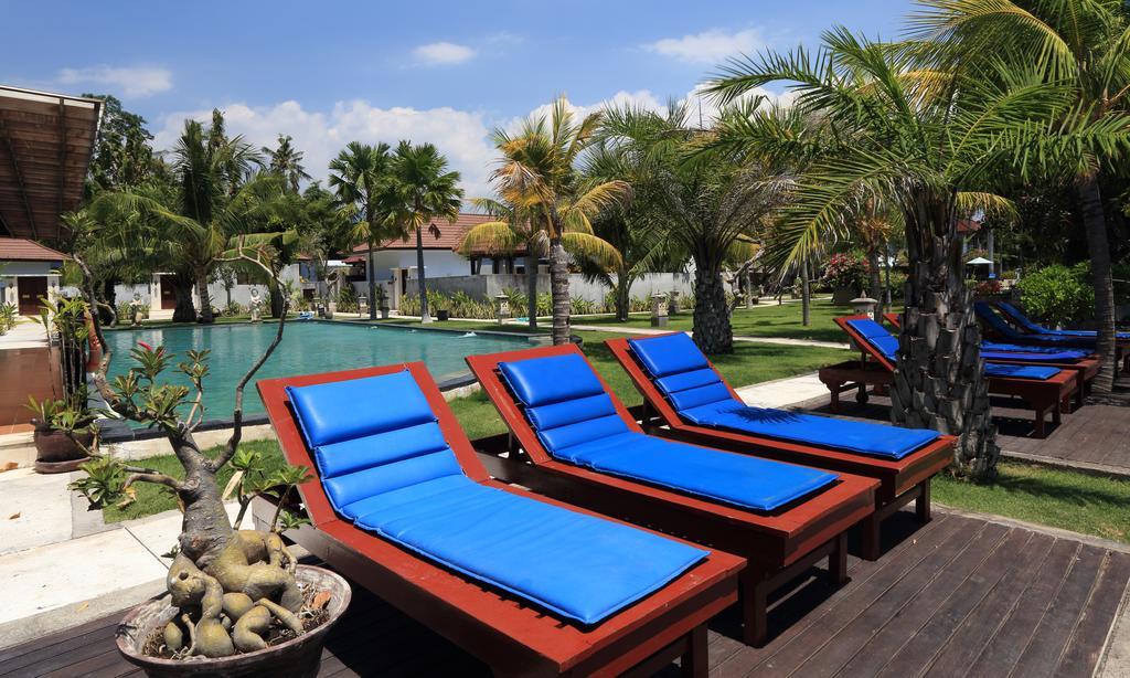 Puri Saron Hotel Baruna Beach Lovina Ngoại thất bức ảnh